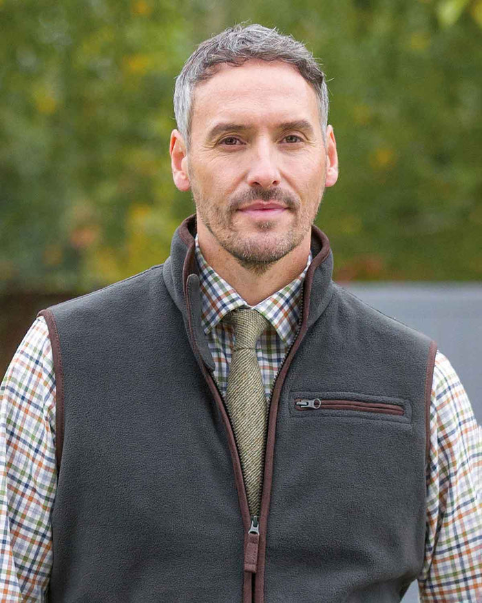 Berwick Charcoal Grey Fleece Gilet - Image 3 - Country Collection