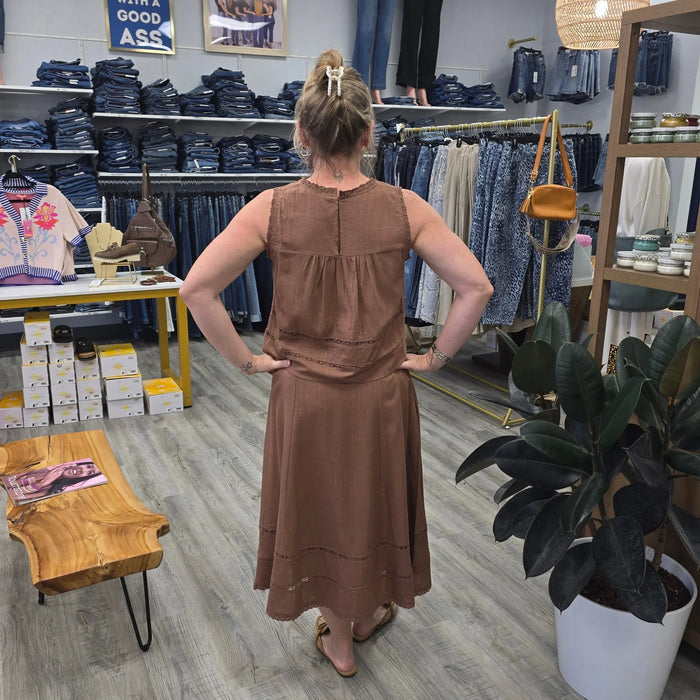 Brn shirt & skirt set mustard seed