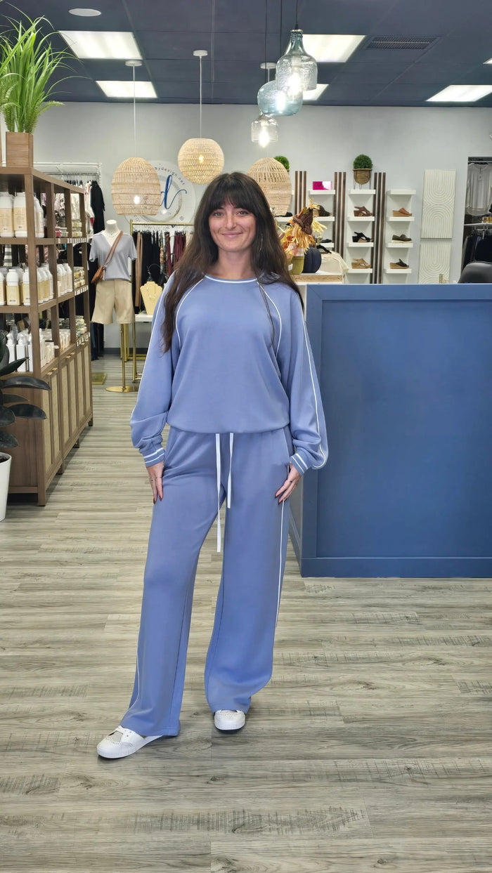 Amelia Top Thread and Supply