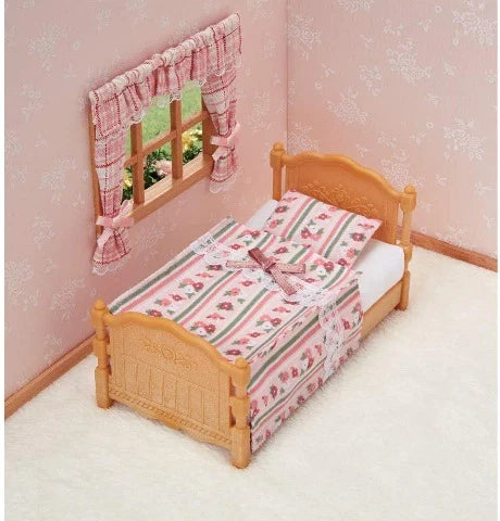 Calico Critters Bed & Comforter Set