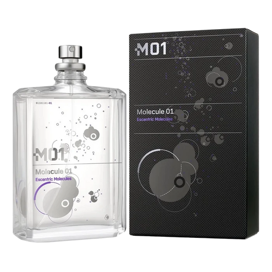 Escentric Molecules Molecule 01 Eau de Toilette i kvadratisk glassflaske med sølvpumpe og grafisk etikett