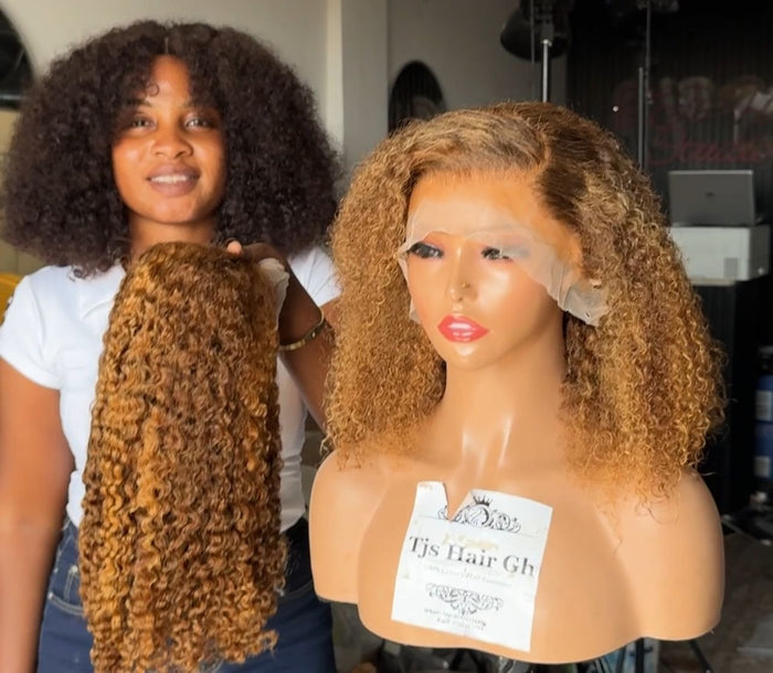 Full Frontal kinky Wet curls