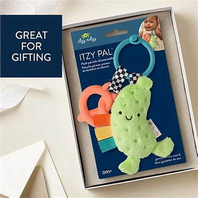 Itzy Pal Plush Pickle w/ Silicone Teether