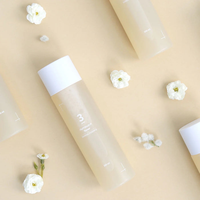Numbuzin No.3 Super Glowing Essence Toner