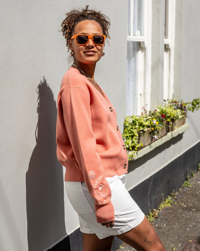 Ogden Womens Longline Chino Shorts in White