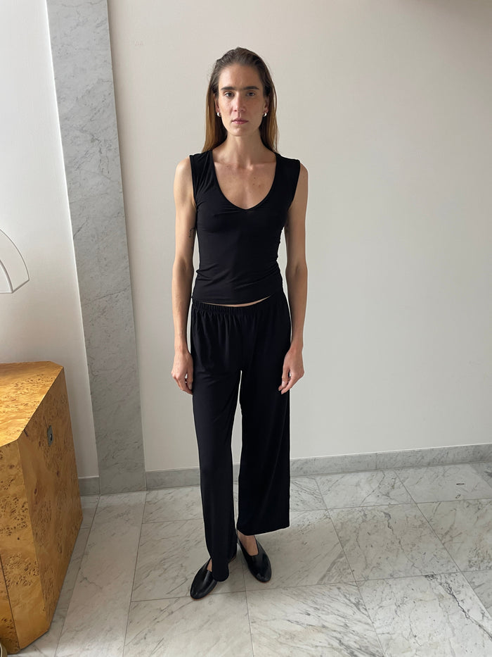 Recline Shell, Black KYE INTIMATES