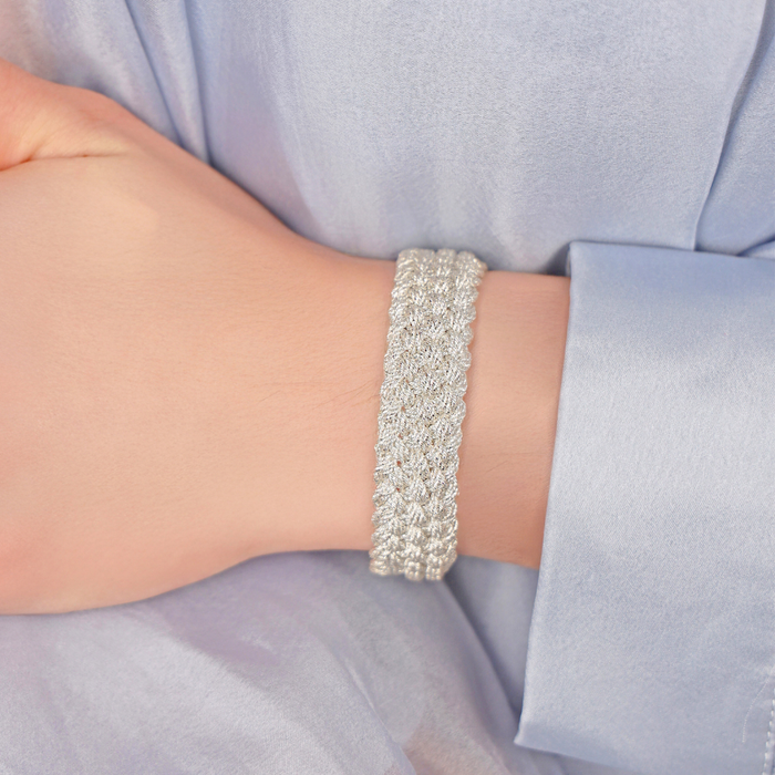 a person wearing a bracelet