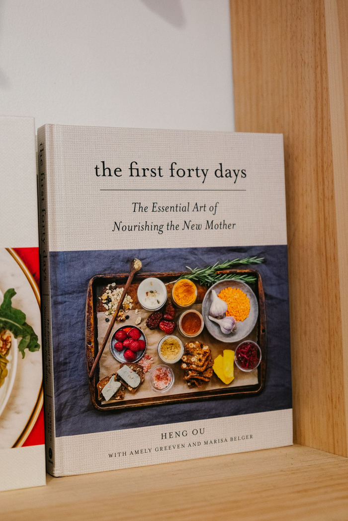 The First Forty Days: The Essential Art of Nourishing the New Mother